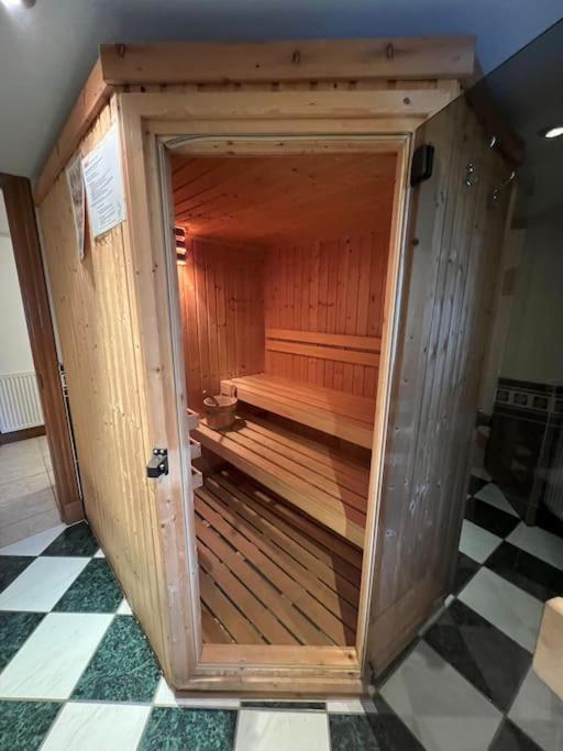 Waterside 3 Bed Cottage, Hot Tub, Sauna, Pvt Beach Arrochar Exterior foto