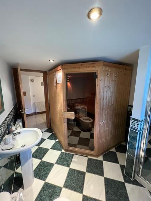 Waterside 3 Bed Cottage, Hot Tub, Sauna, Pvt Beach Arrochar Exterior foto